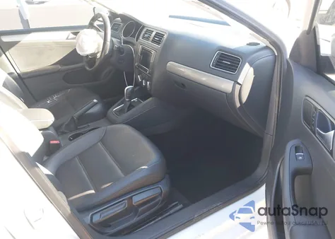 2016 Volkswagen Jetta 1.4T Se из США, поврежденный, VIN 3VWD67AJXGM358520